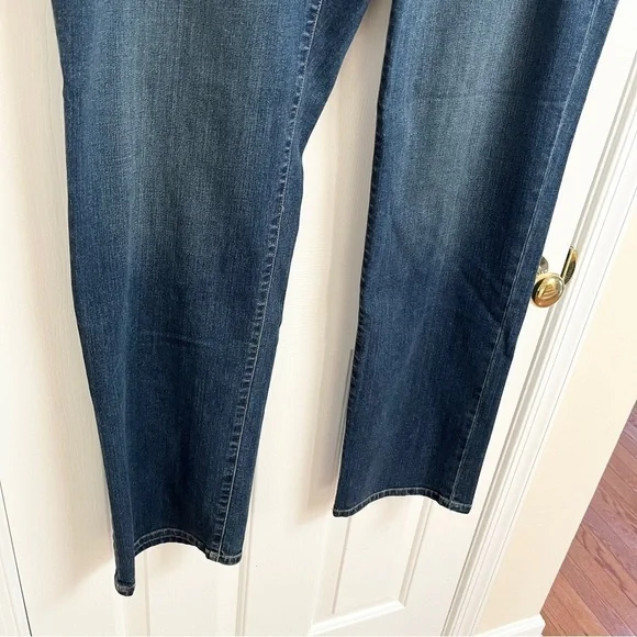 NWT LRL Women's Classic Slimming Fit Jeans 18W - Picture 4 of 9